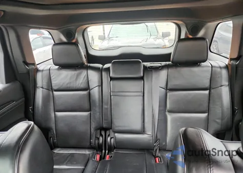 2015 Jeep Grand Cherokee Overland z USA, uszkodzony, nr VIN 1C4RJFCG1FC113124